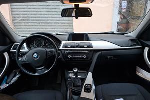 BMW 318 XDRIVE