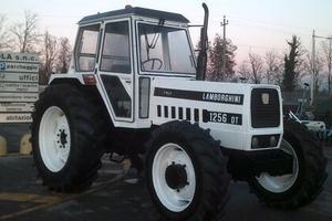 TRATTORE AGRICOLO LAMBORGHINI 1256 DT