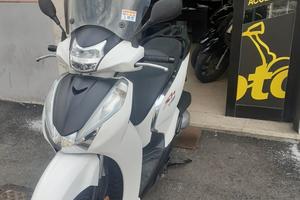 Honda SH 300 - 2015 - PERMUTE