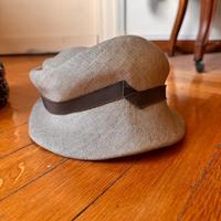 Cappello vintage beige anni 60/70 – stile cloche 