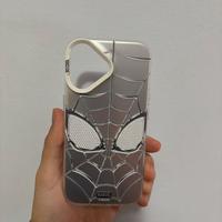 Cover iPhone 16 Marvel Spiderman - Ragnatela rilie