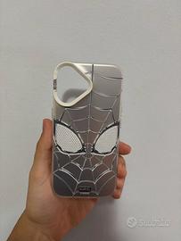 Cover iPhone 16 Marvel Spiderman - Ragnatela rilie