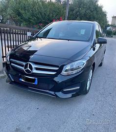 Mercedes B 180 D