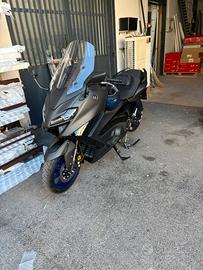 T-max 560