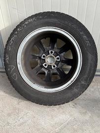 Gomme termiche con cerchi in lega da 15