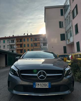 Mercedes-benz classe A 160 d per neopatentati