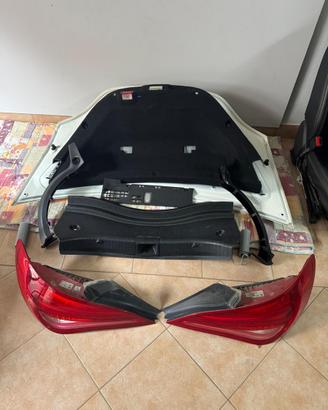 Pezzi mercedes cla