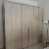 Armadio tre ante  montatore