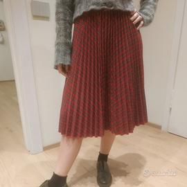 Gonna plissettata rossa a quadretti