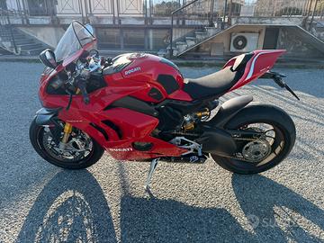 Ducati Panigale V4 S