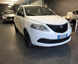 Lancia Ypsilon 1.0 FireFly 5 porte S&S Hybrid Ecoc