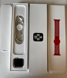 Apple Watch SE 40mm GPS, cinturini NIKE, MILANESE