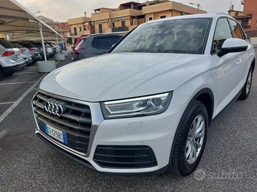 AUDI Q5 35 TDI S tronic hybrid-diesel 58000 Fat