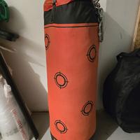 Sacco da boxe + supporto a parete Decathlon
