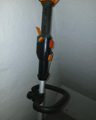TAGLIAERBA ELETTRICO WORX