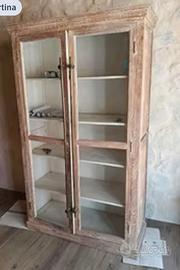 vetrina in Legno