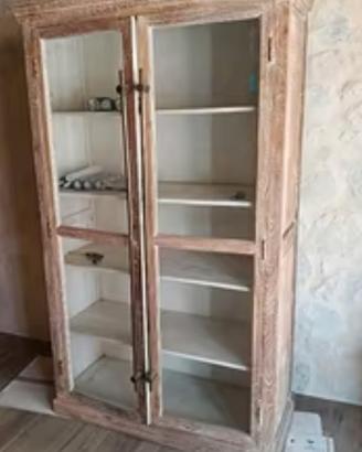 vetrina in Legno