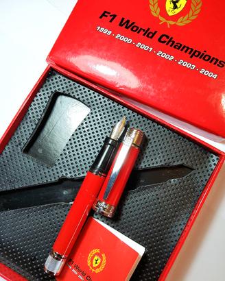 Penna stilografica Ferrari