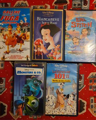 Lotto 5 VHS Disney e animazione vintage