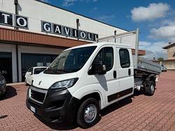 Peugeot Boxer 335 2.2 BlueHDi 140 S&S PM-DC Cabina