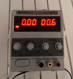 Baku BK-1502D+ alimentatore da banco regolabile