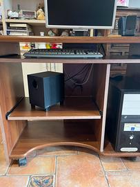 SCRIVANIA Mobile porta computer