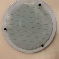 Plafoniera forma tonda, cornice in metallo bianco