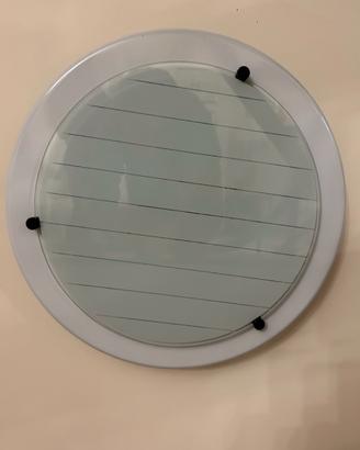 Plafoniera forma tonda, cornice in metallo bianco