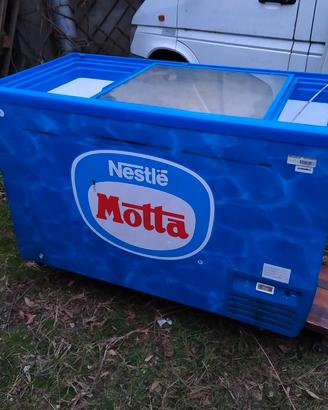 cella freezer a pozzetto Motta gelati