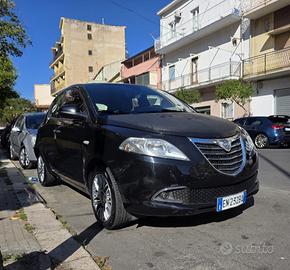 Lancia Ypsilon 1.3 MJT
