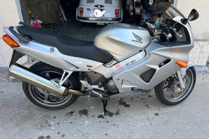Honda Vfr 800 FI anno 2001