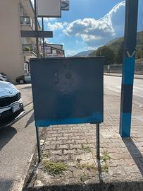 Contenitore portatutto per garage e giardino