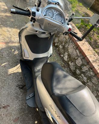 Piaggio beverly tourer 300