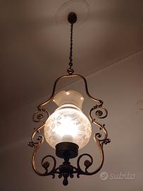 Lampadario vintage ottone e vetro