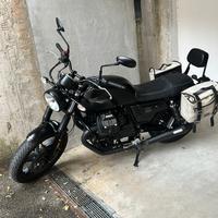 Moto Guzzi V7 Stone Mistral nero opaco 