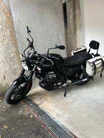 Moto Guzzi V7 Stone Mistral nero opaco 