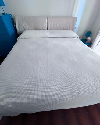 Letto matrimoniale