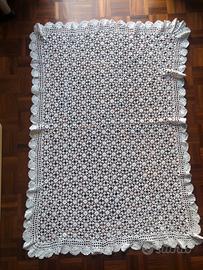 Copritavolo uncinetto