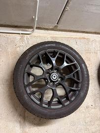 Set 4 cerchi originali smart 16” con gomme