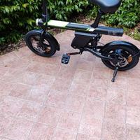 Bici elettrica pieghevole