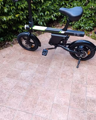 Bici elettrica pieghevole
