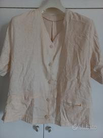 Giacchina color cipria con bottoni e maniche corte