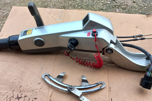 Barra per guida fuoribordo honda