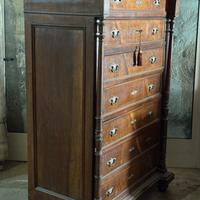 cassettiera d’epoca comò