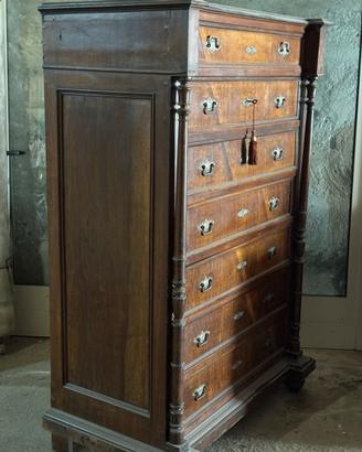 cassettiera d’epoca comò