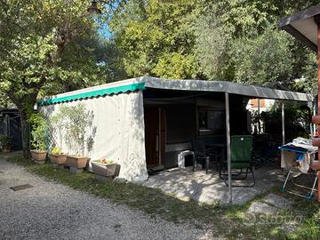 Tensostruttura-copertura per esterno-tendone