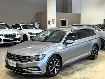 Volkswagen Passat Variant 2.0 tdi Executive 150cv