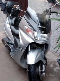 Suzuki Burgman AN 250 