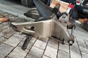 forcellone e mono honda cbr 600 del 2003