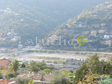 Capannone a Camporosso